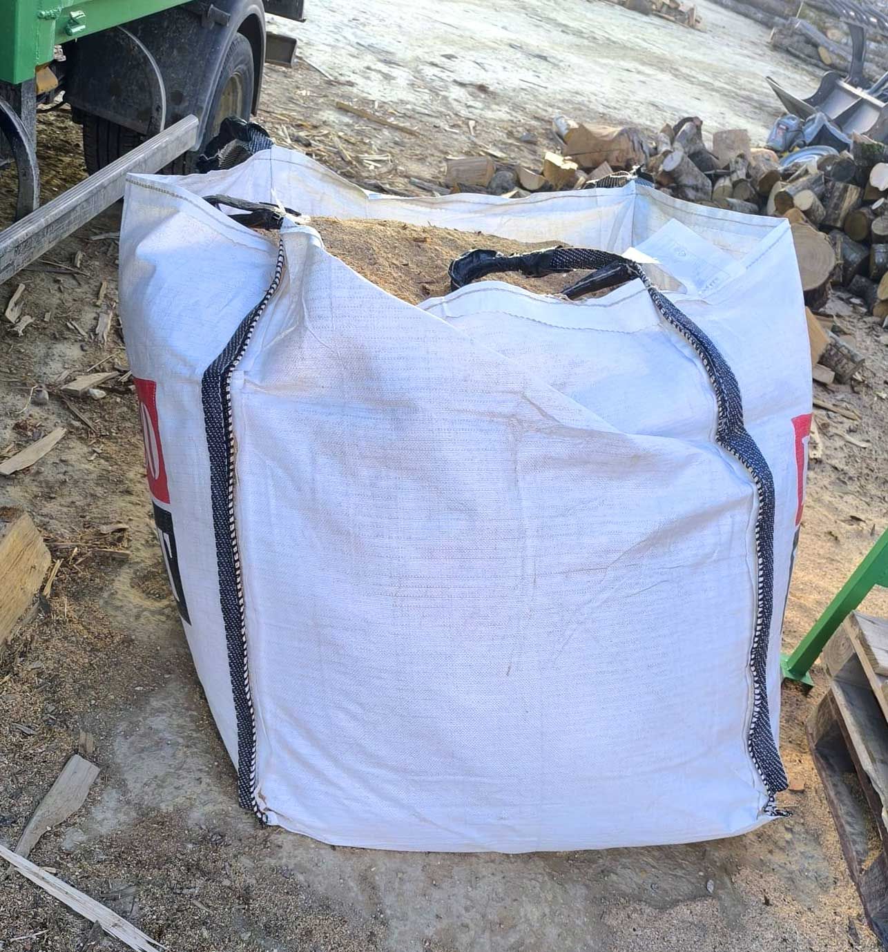 Copeaux et sciure de bois pour paillage, litière ou compost